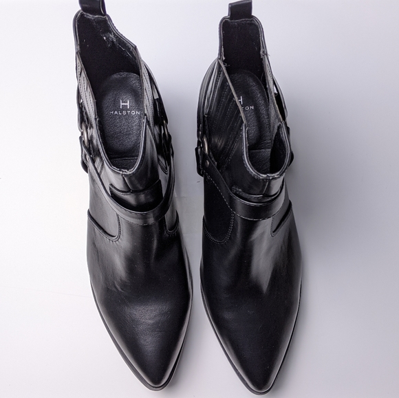 🌿 HALSTON BOOTIES🌿 - Picture 3 of 8